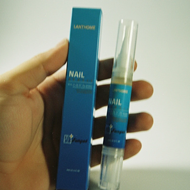 Applying the Kurineru Nail Repair Pen to fingernails and toenails at home